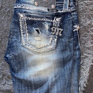 Women’s Miss Me Size 28 Regular Distressed Jeans